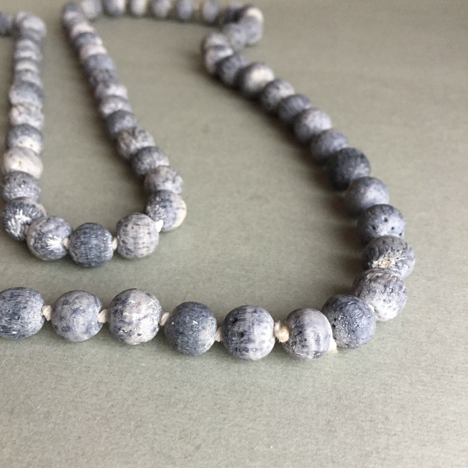 Vintage Blue Sponge Coral round Beads 1cm Necklace 33″ hand knotted