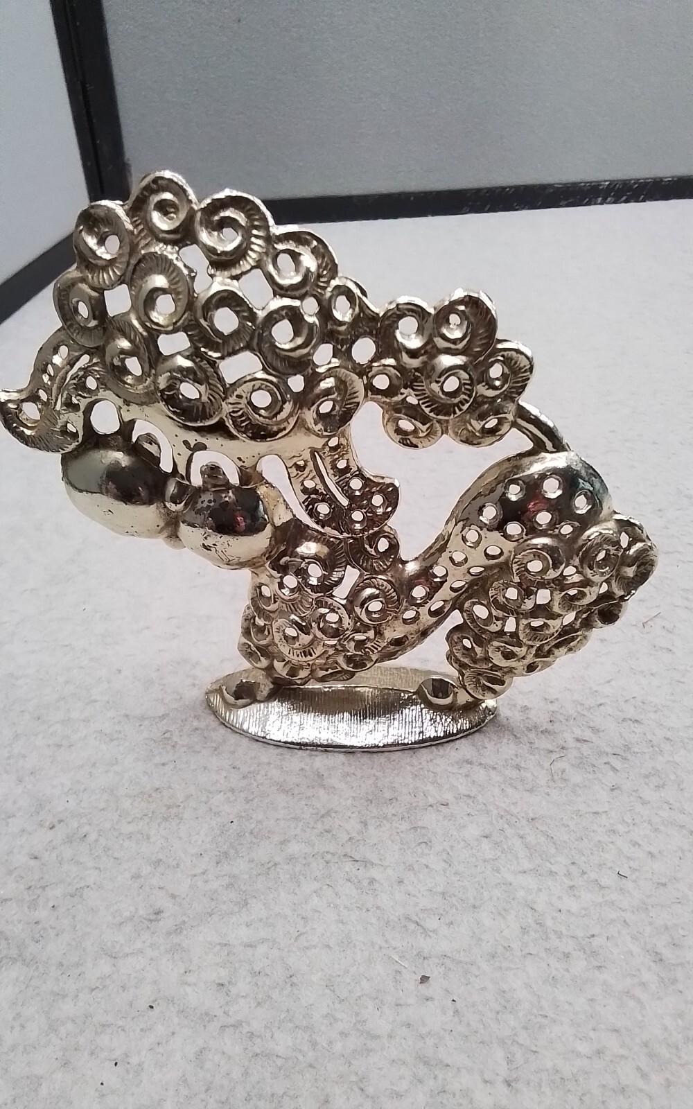 Revere Metal Poodle Dog Earring Holder Gold In Color 4 3/4″ X 5″ Pierced Clip On