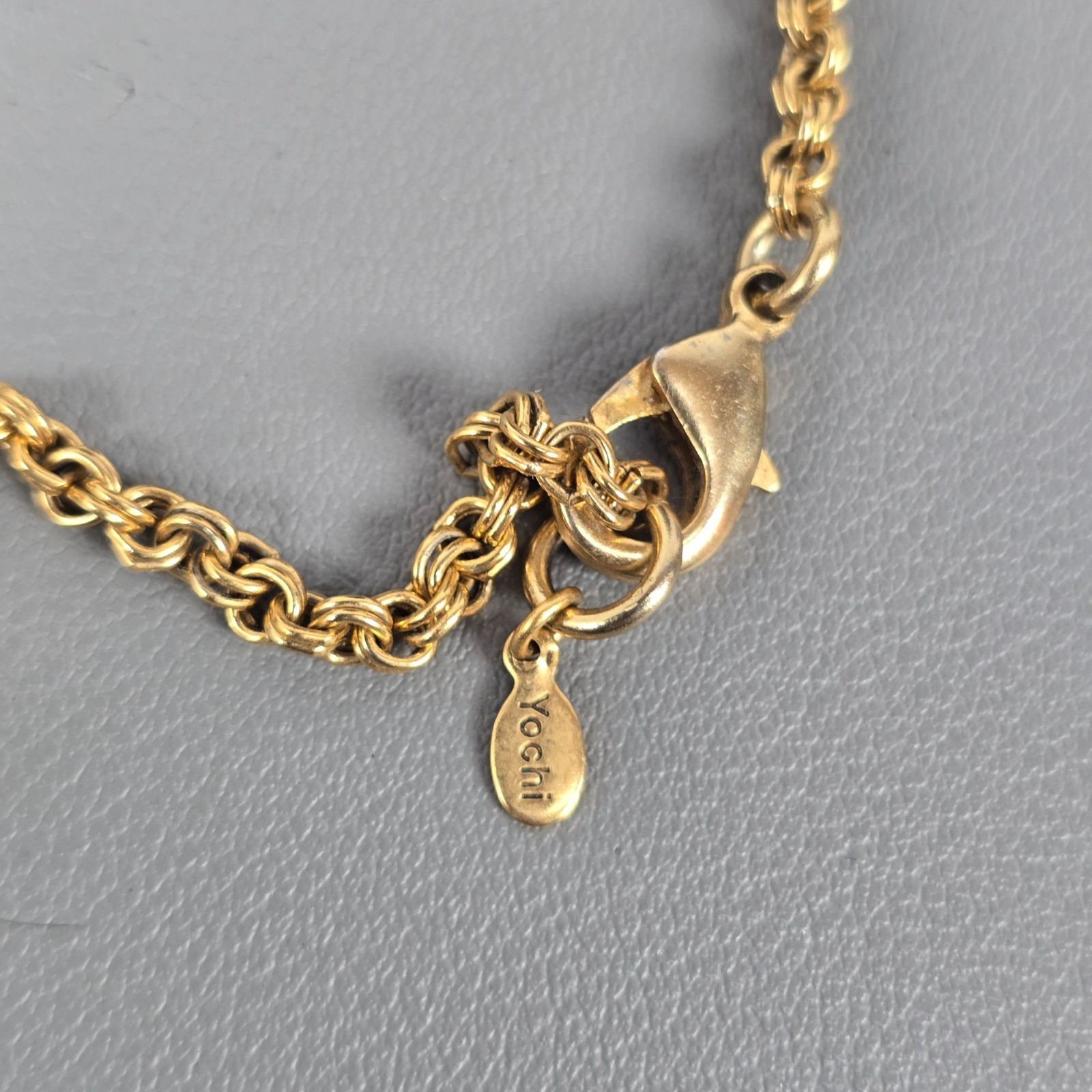 Cool Vintage Yochi Necklace Amethyst Gemstone Geode Slab Pendant Gold Tone Chain