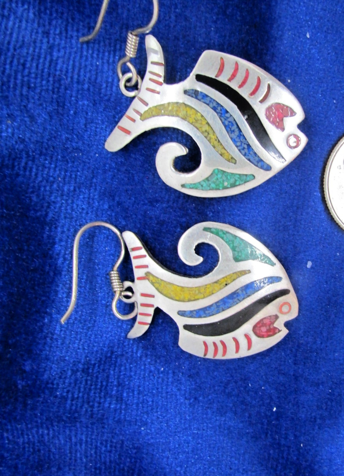 VINTAGE MEXICAN HAND PAINTED OR CHIP INLAY DANGLE EARRINGS