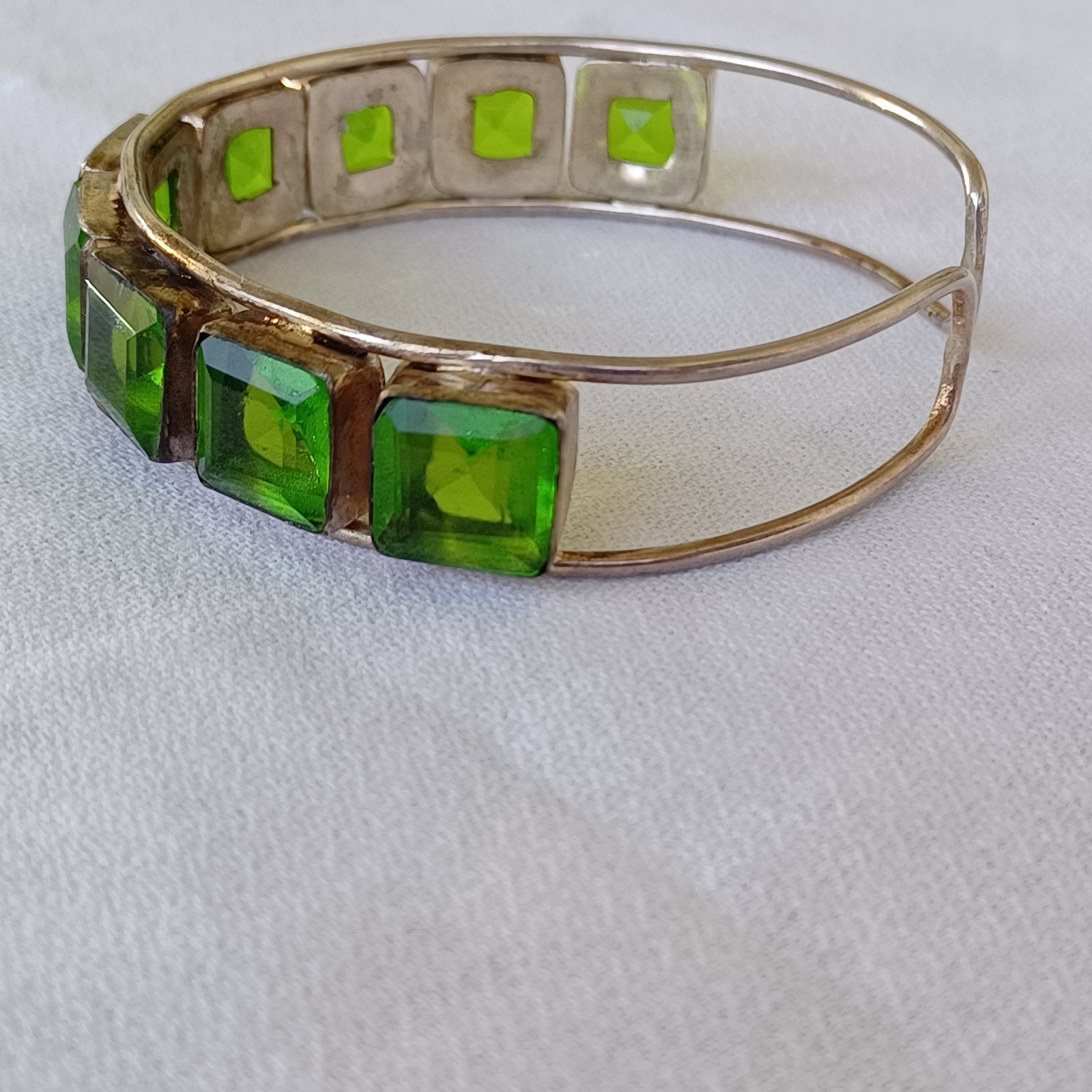 Vintage Sterling Artisan Bangle Bracelet Lge. Lime Green Square Stones 7.75″ Adj