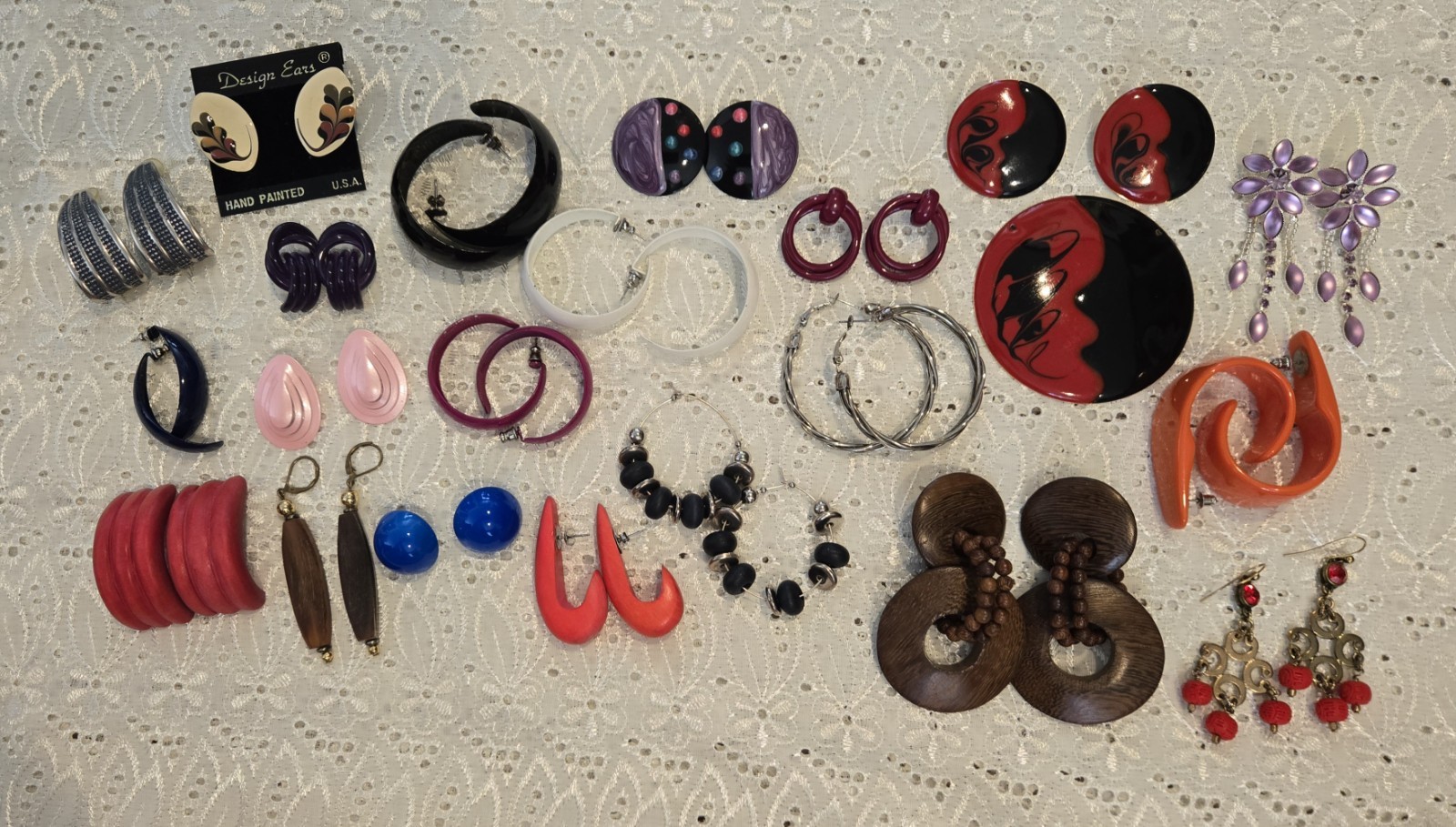 VTG “60s-80s” Lot of 20 Pair Pierced Earrings, 1 Set Earrings & Pendent Preloved