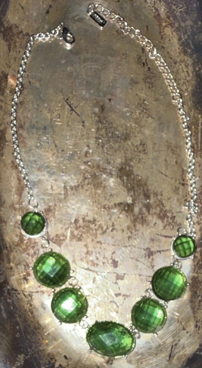 Uranium glassNecklace 6 Round Stones Center Oval Lg Stone Set In 925 Silver 16″