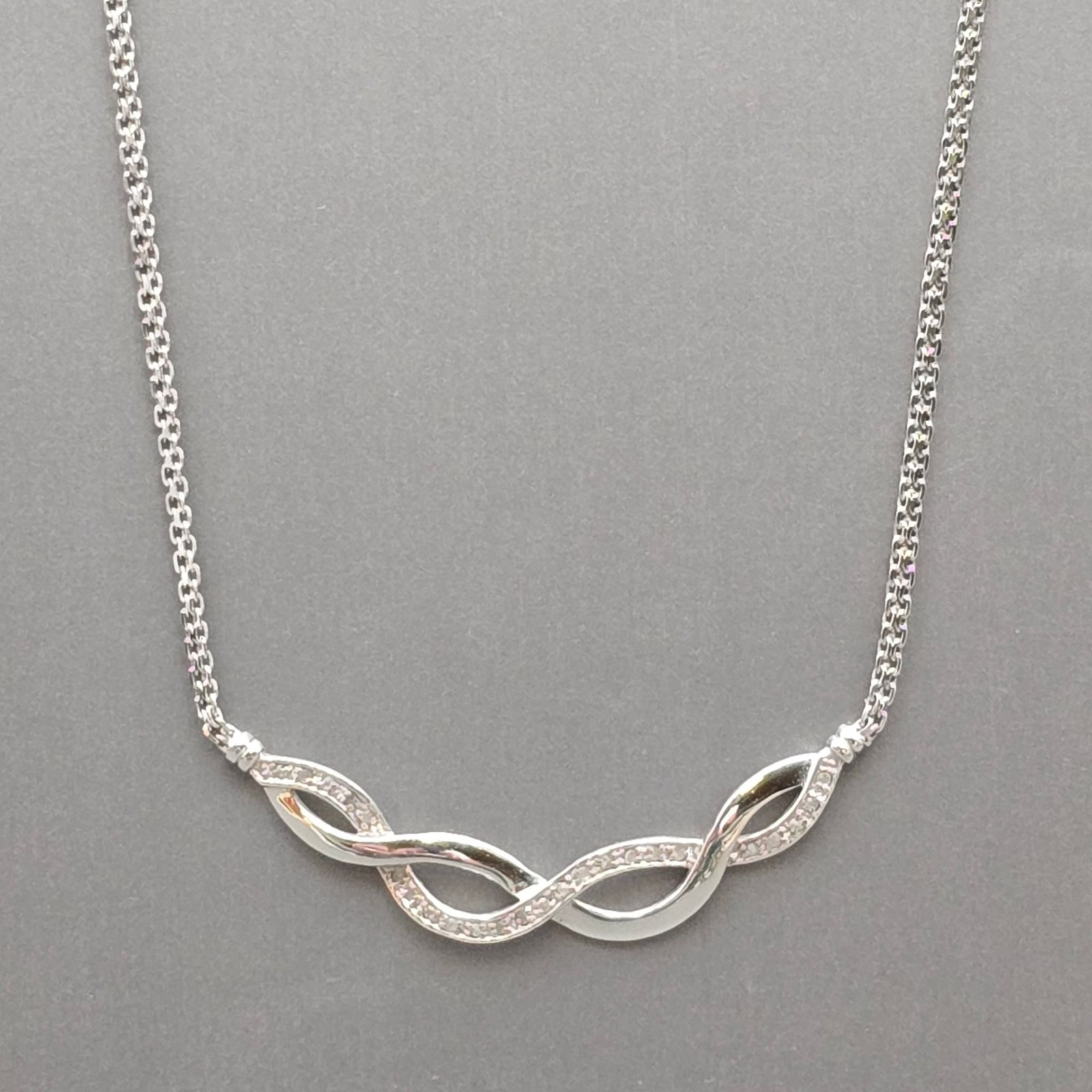 Vintage CW Sterling Silver CZ Infinity Wave Bar Choker Necklace 15″ Designer