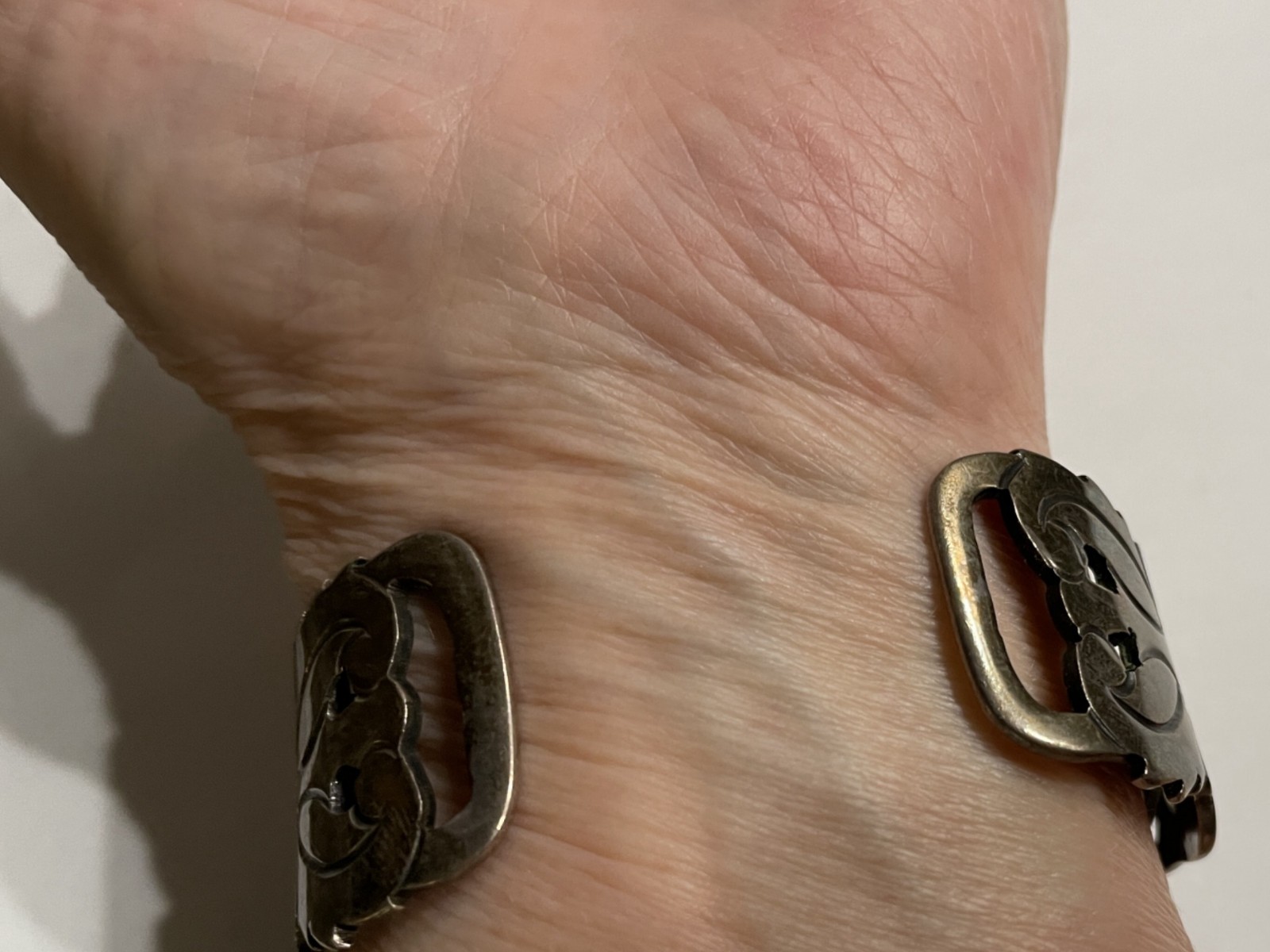 Early Taxco Artemio Navarrete Cuff Bracelet. 980 Silver. 1940s Mexico. Vintage