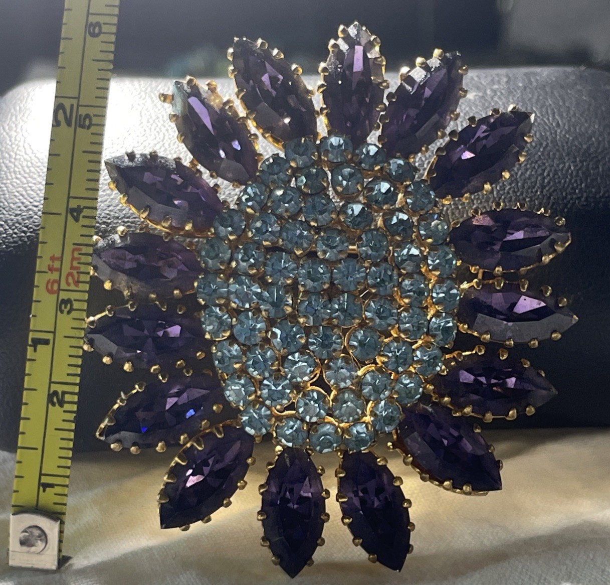 Vintage Blue And Purple Made In Austria Stamped Rhinestone And Gold Tone Brooch
