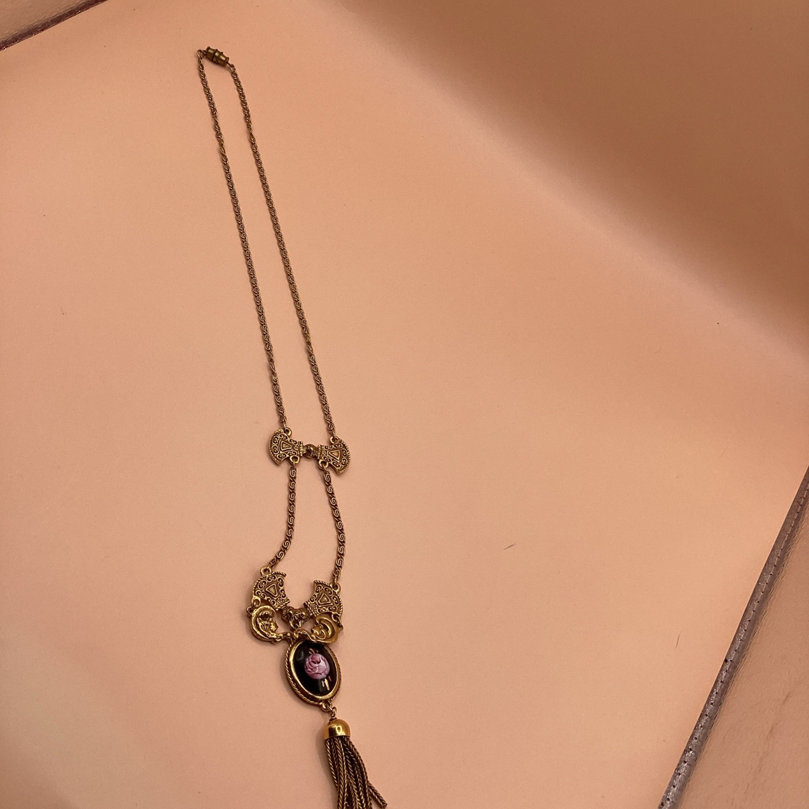 Victorian Revival Gold Tone Pendant Necklace W/ Black Oval Cameo Hand Painted