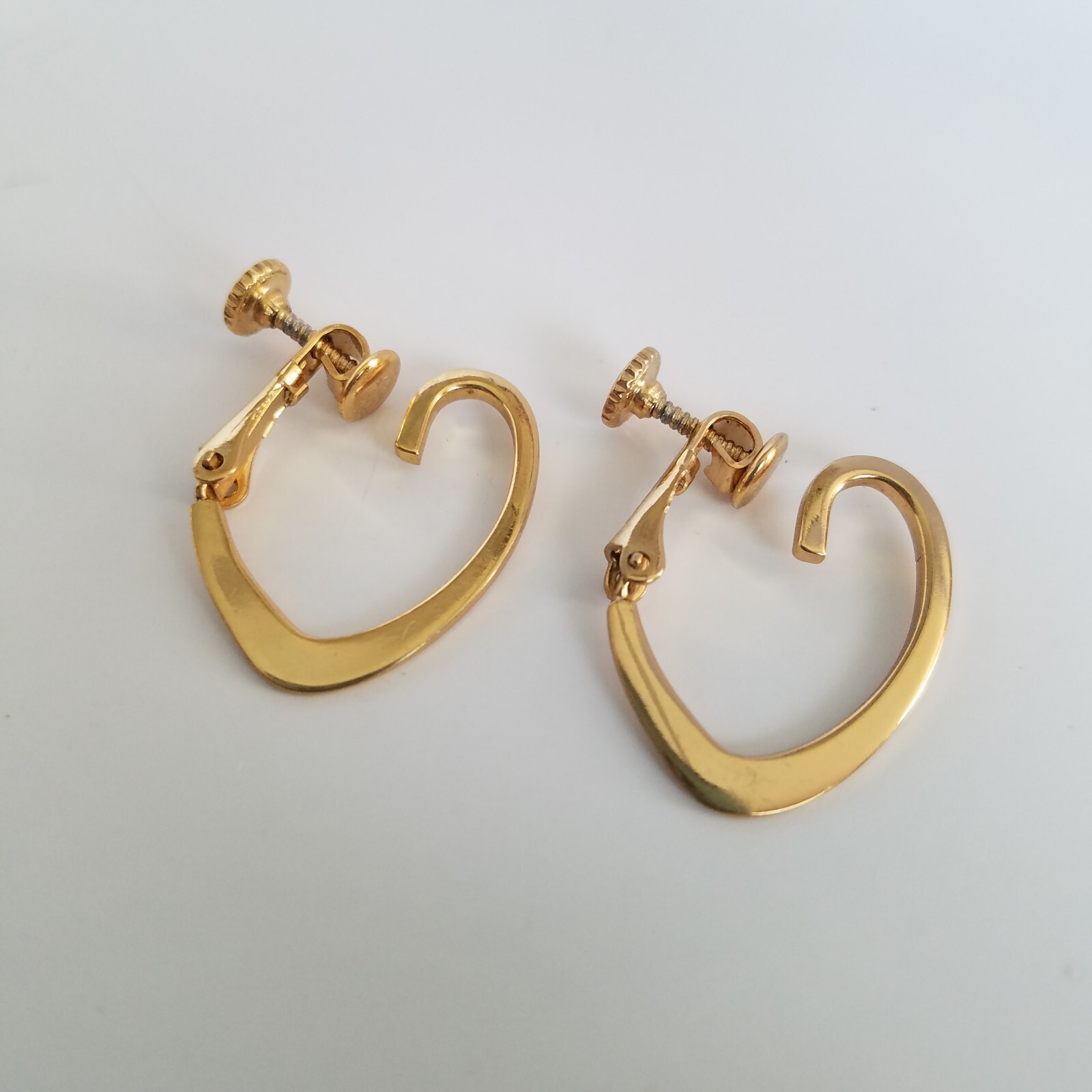 Vintage Napier Goldtone Earrings Screw Back Hoop Old Money Classic
