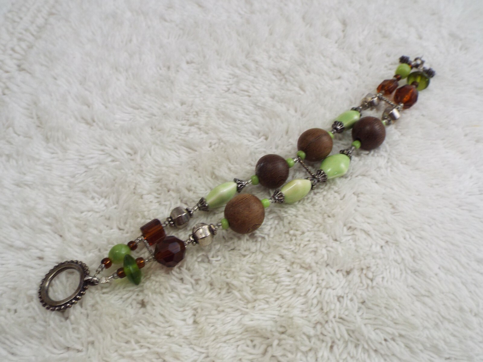 Silvertone Green Ceramic & Wood Bead Bracelet (C24)