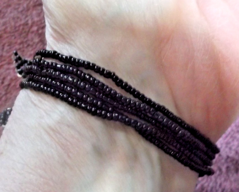 Vintage Beaded Black Flower Stretch Bracelet