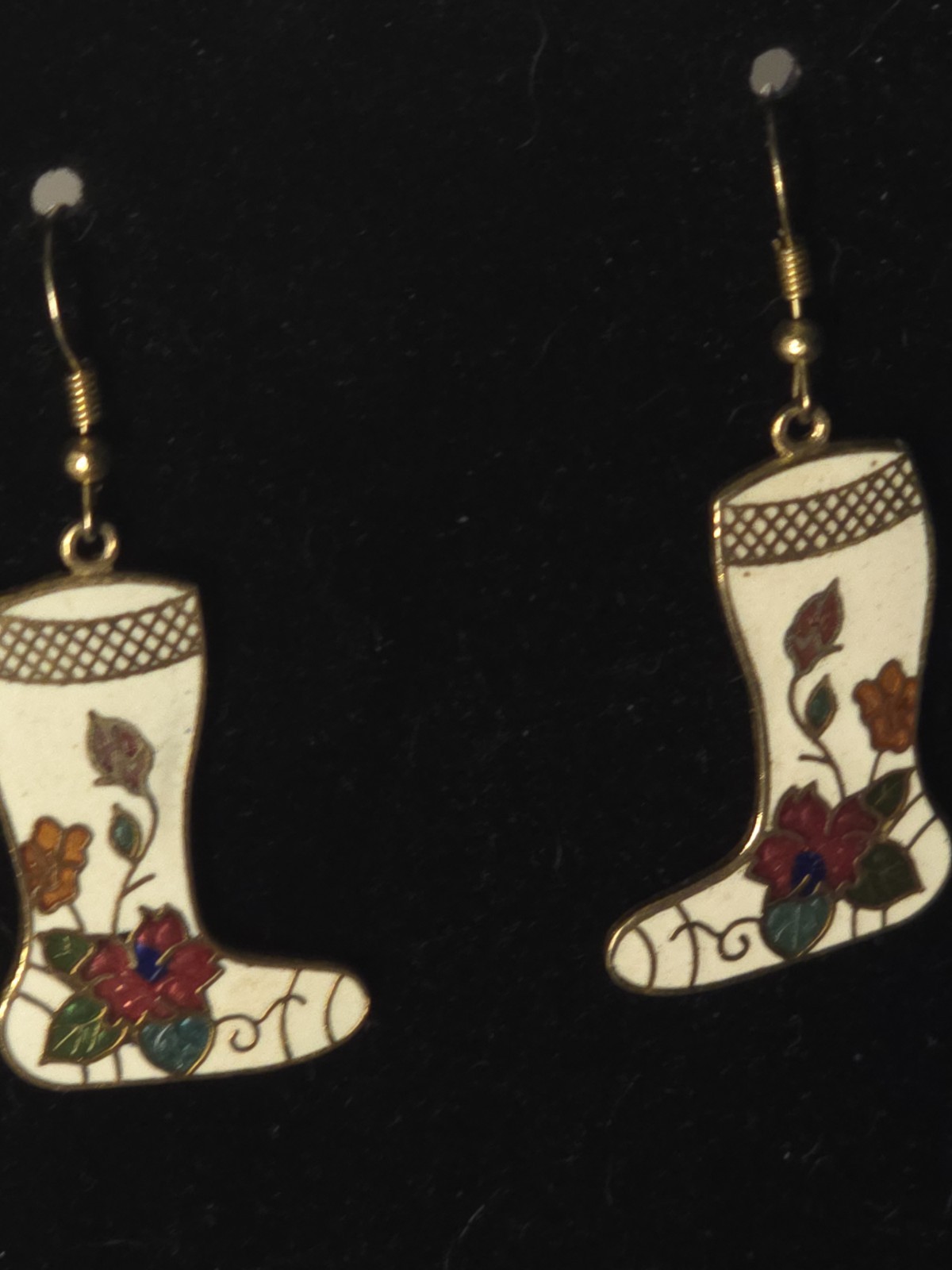 Vintage cloisonne white socks flower enamel gold tone earrings 39×21 mm