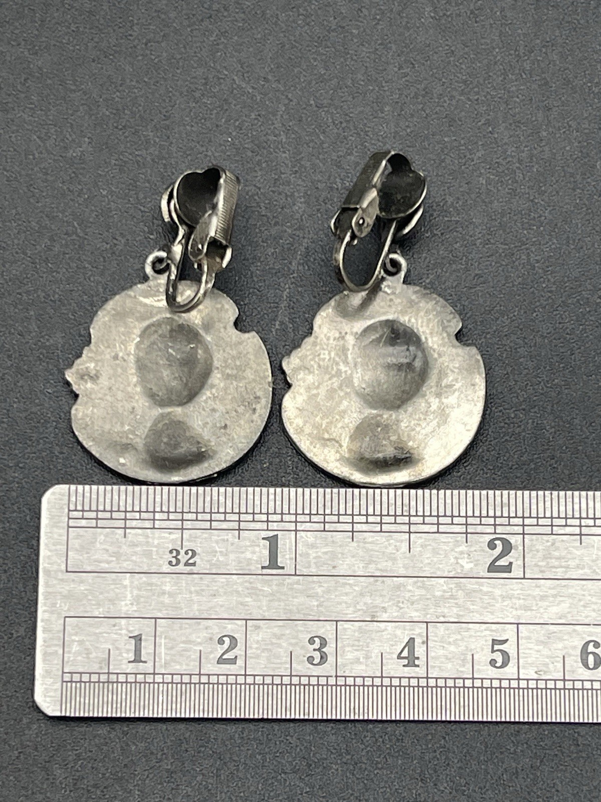 VTG Art Nouveau Lady Portrait Clip On Earrings Silver Tone Mucha Style Dangle