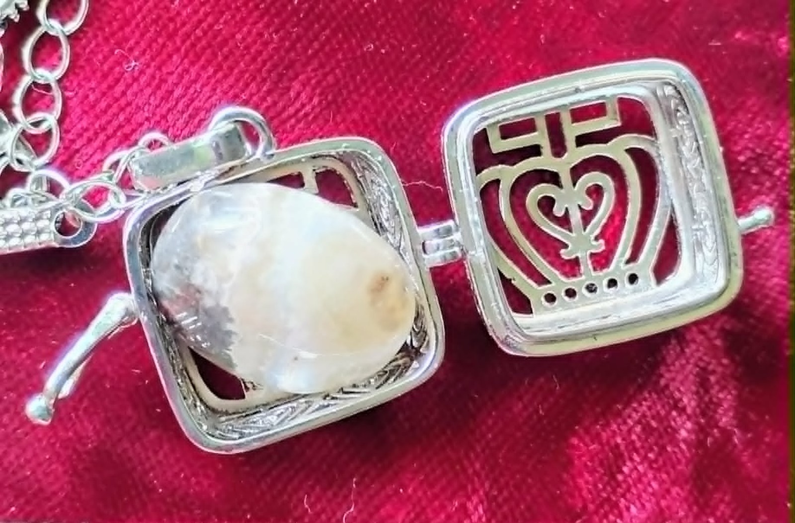 Vintage Aroma Therapy 3/4″ Box Locket Necklace with 3 stones 18″-20″ adjustable