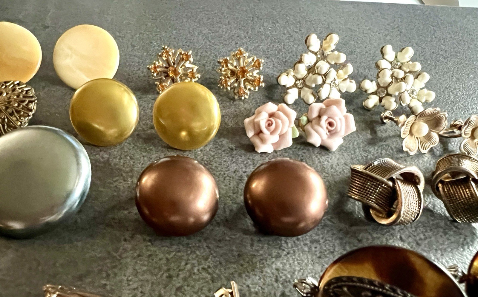 Vintage Costume Jewelry Lot Clip On / Screw Back Earrings 13 Pain