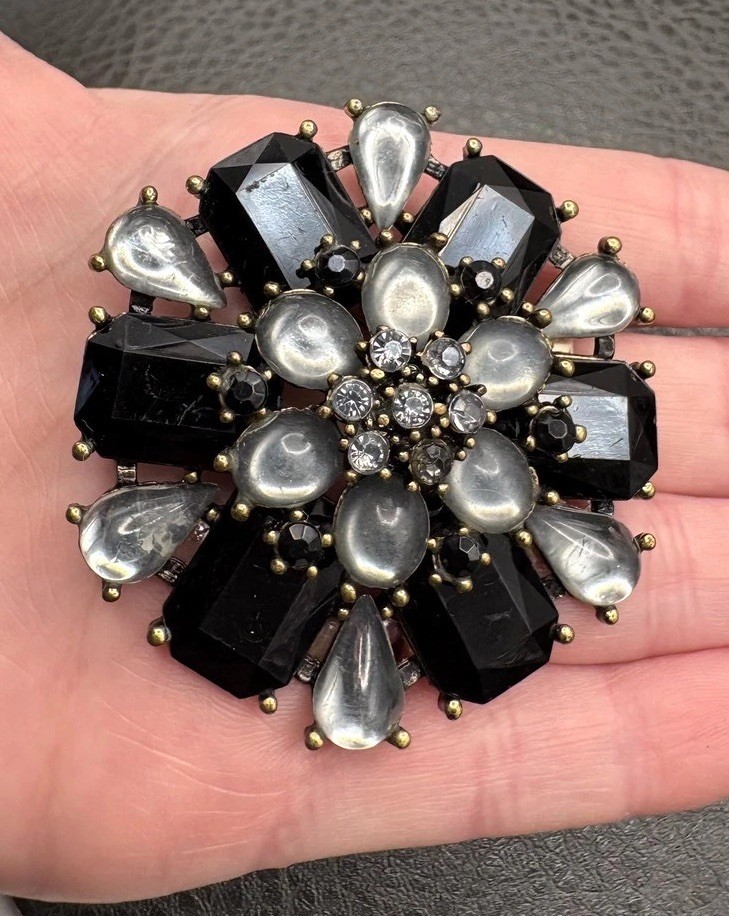 Vintage Black Rhinestone Gray Faux Moonstone Starburst Flower Brooch Pin