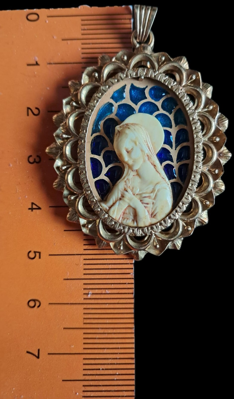 Fine Antique Art Nouveau 18K Gold Plique a Jour Virgin Mary Pendant Ca 1900