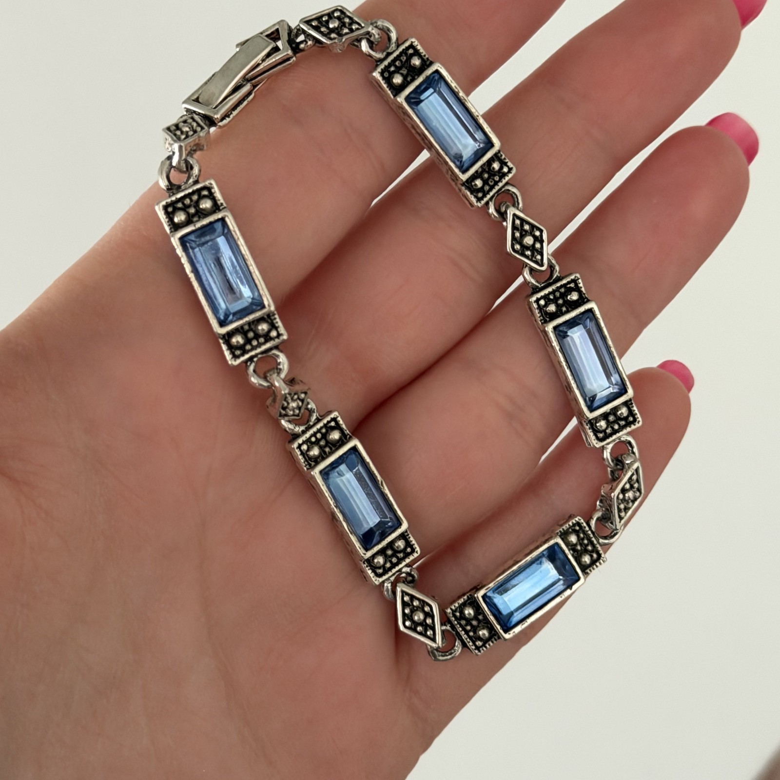Vintage Blue Crystal Faux Marcasite Silver Tone Chain Link Bracelet 6.75″