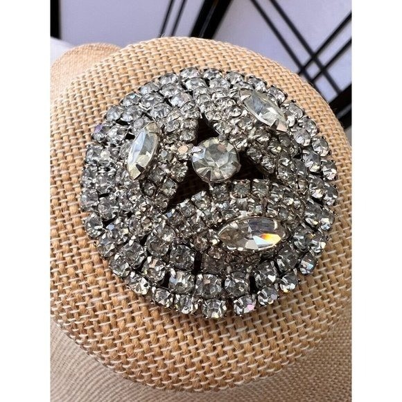 Vintage Brooch Clear Faceted Crystals Chunky Over The Top 3D Beauty 2″D