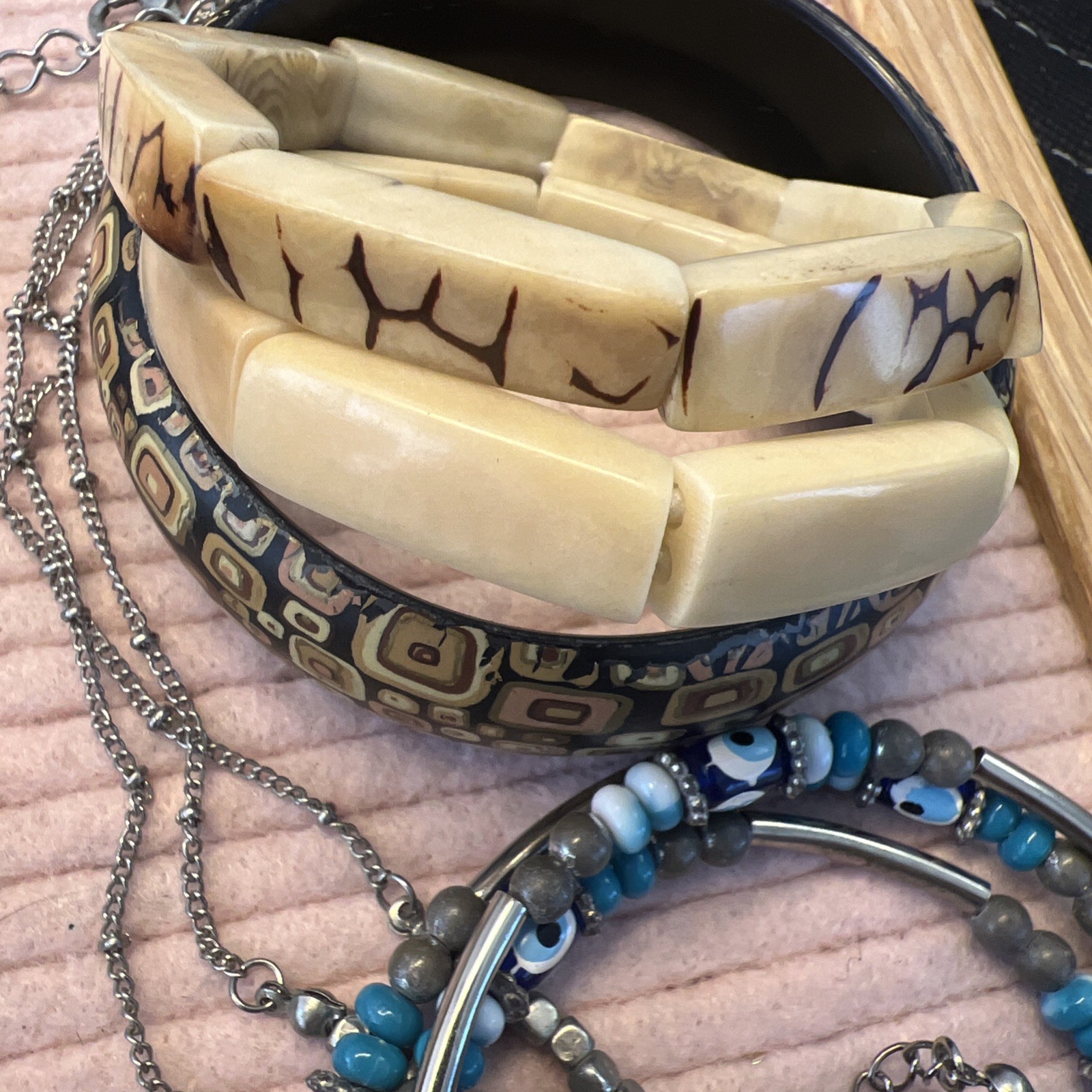 BOHO Vintage Jewelry Lot. Real Shell, Bone And Wood Bracelets, Glass Rings #V37
