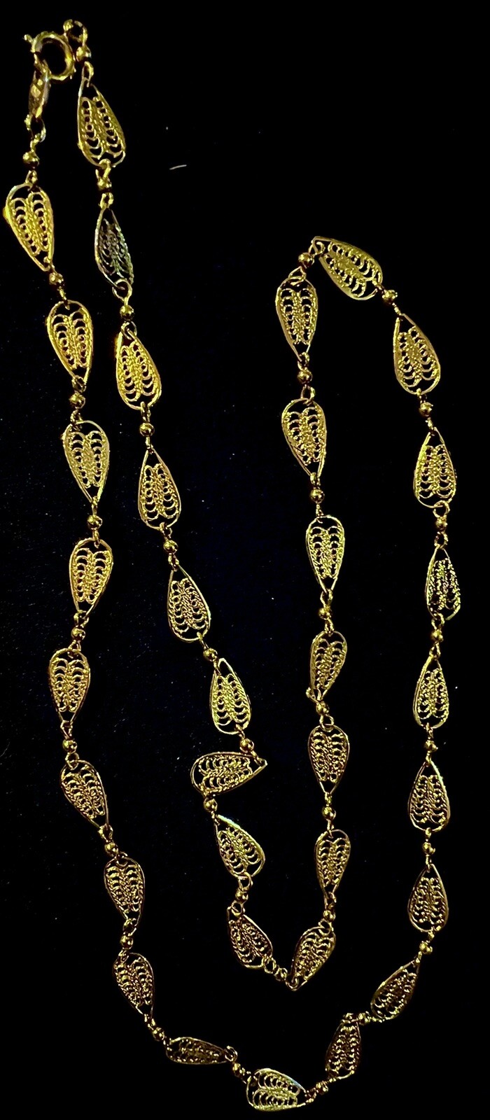 24” Trifari 1980’s Gold Tone Filigree Chain Necklace