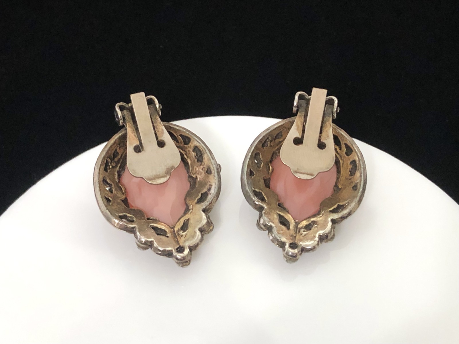 Vintage 1960s MCM Brutalist Pink & Gold Fleck Art Glass Clip-On Earrings