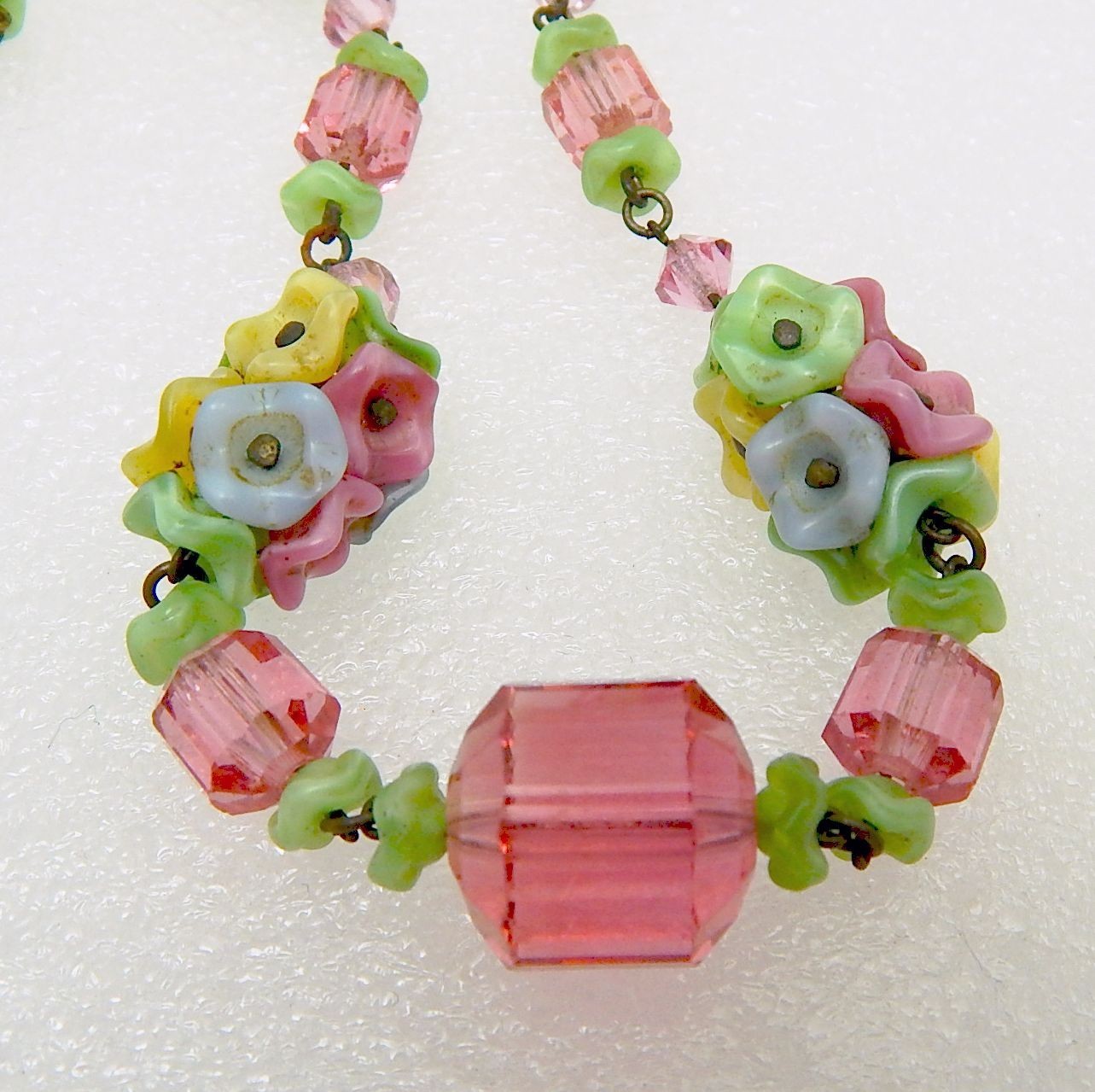 Vintage Czech Glass Flower and Bead Necklace Free Ship