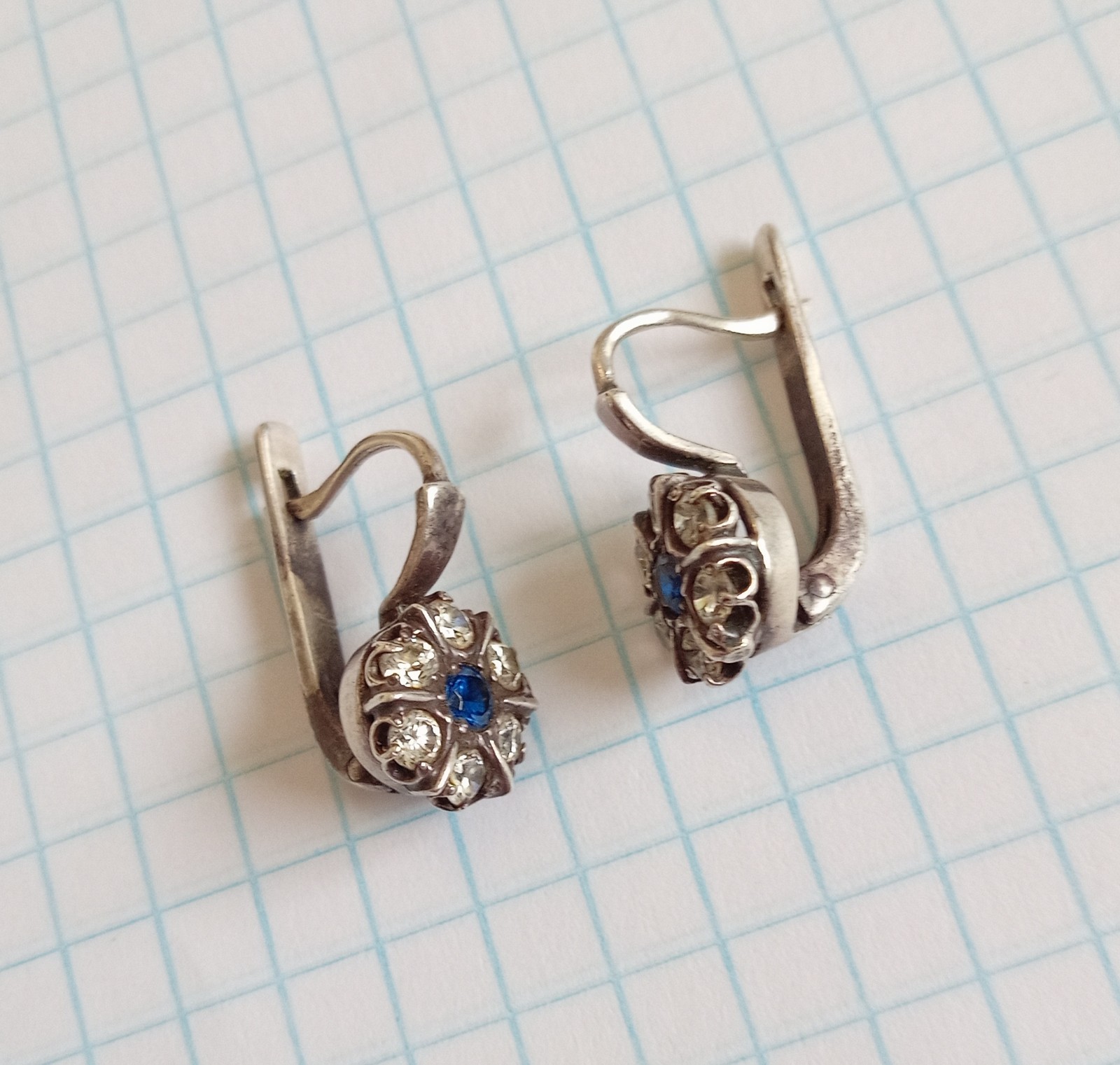 Vintage Earrings White blue stone stones Sterling Silver 925 test Women Jewelry