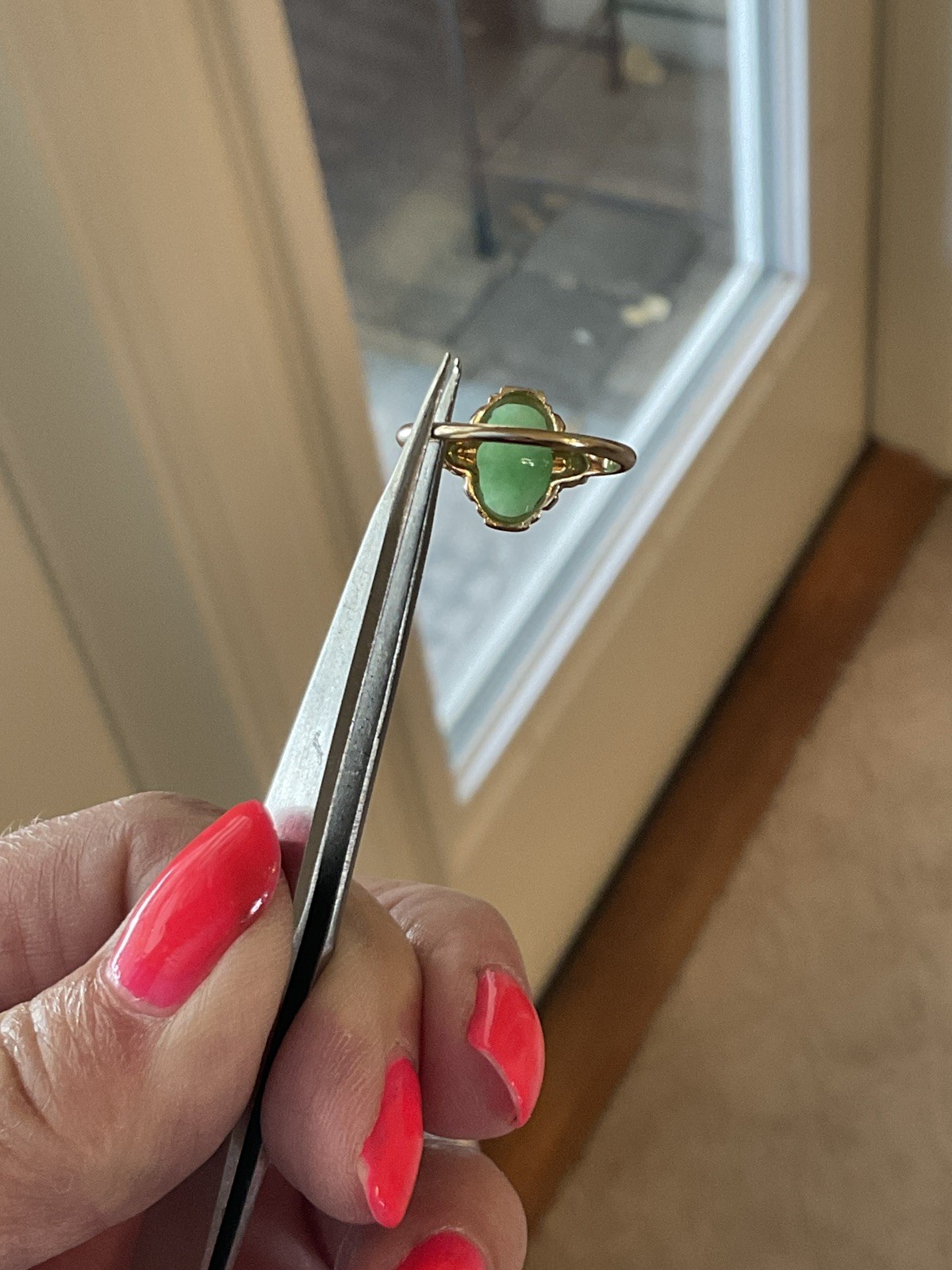 Vintage 14K Yellow Gold 9.5mm Light Green Jade Jadeite Ring 2.63 gr Size 5 1/2
