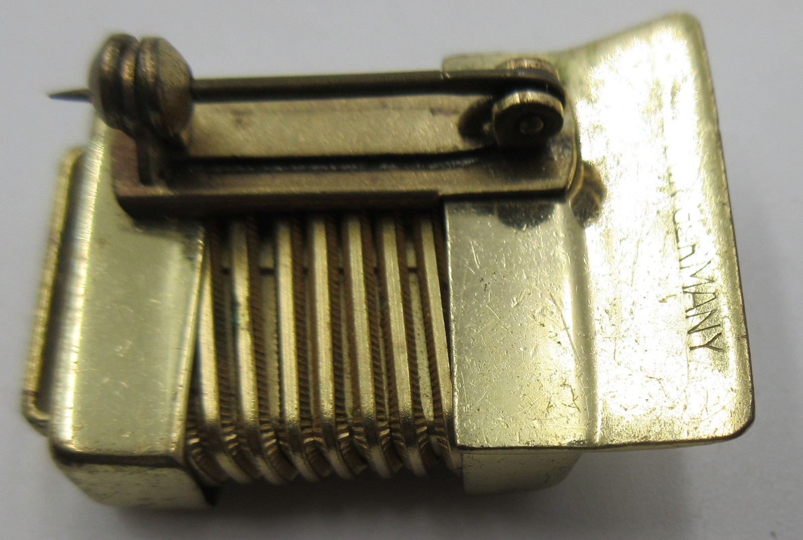 VTG 1950S WEST GERMAN HOHNER ACCORDIAN gold tone white black Brooch Pin MAN LADY