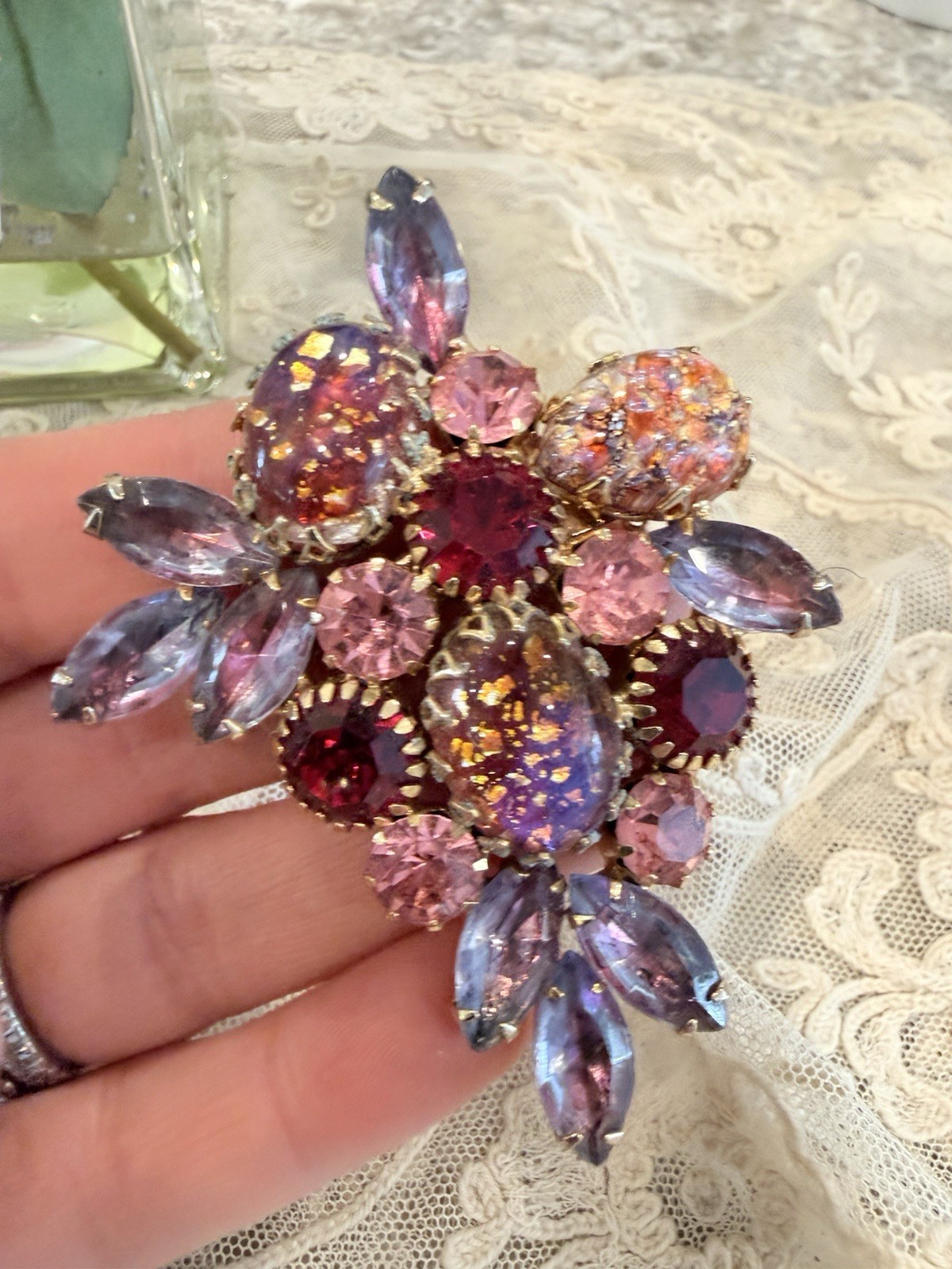 Juliana Style Brooch Pin Pink Red Purple Stones Rhinestone Gold Tone Vtg