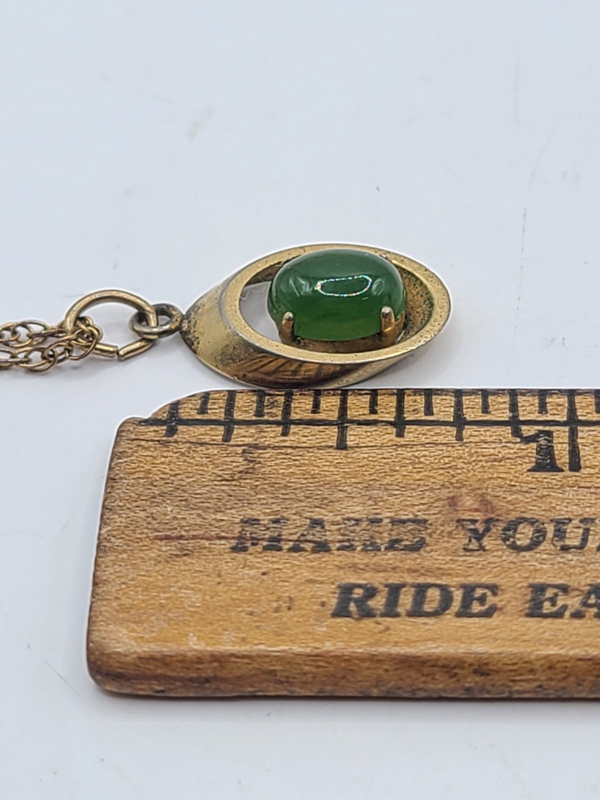 Vintage Gold Plated Jade Oval 3/4″ Charm 18″ Necklace Clasp Marked 925