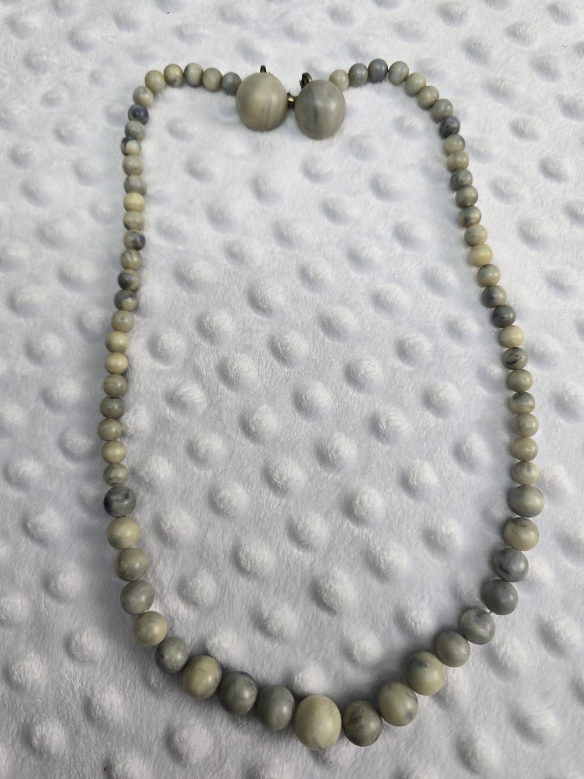 Vintage Hong Kong Necklace and Earring Set Clip On Earrings Beaded Necklace Blue