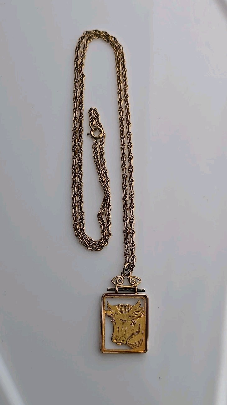 Victorian Binder Bros Chain Frame Bull Cow Pendant 1/20 12k Gold Filled 22″
