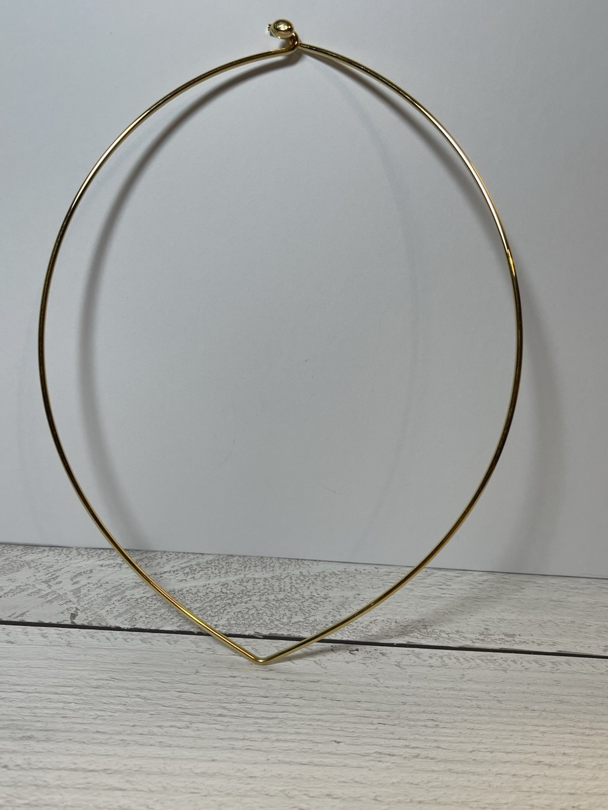 V Shaped Tension Choker Necklace Gold Tone Joan Rivers Signed Wire Vintage