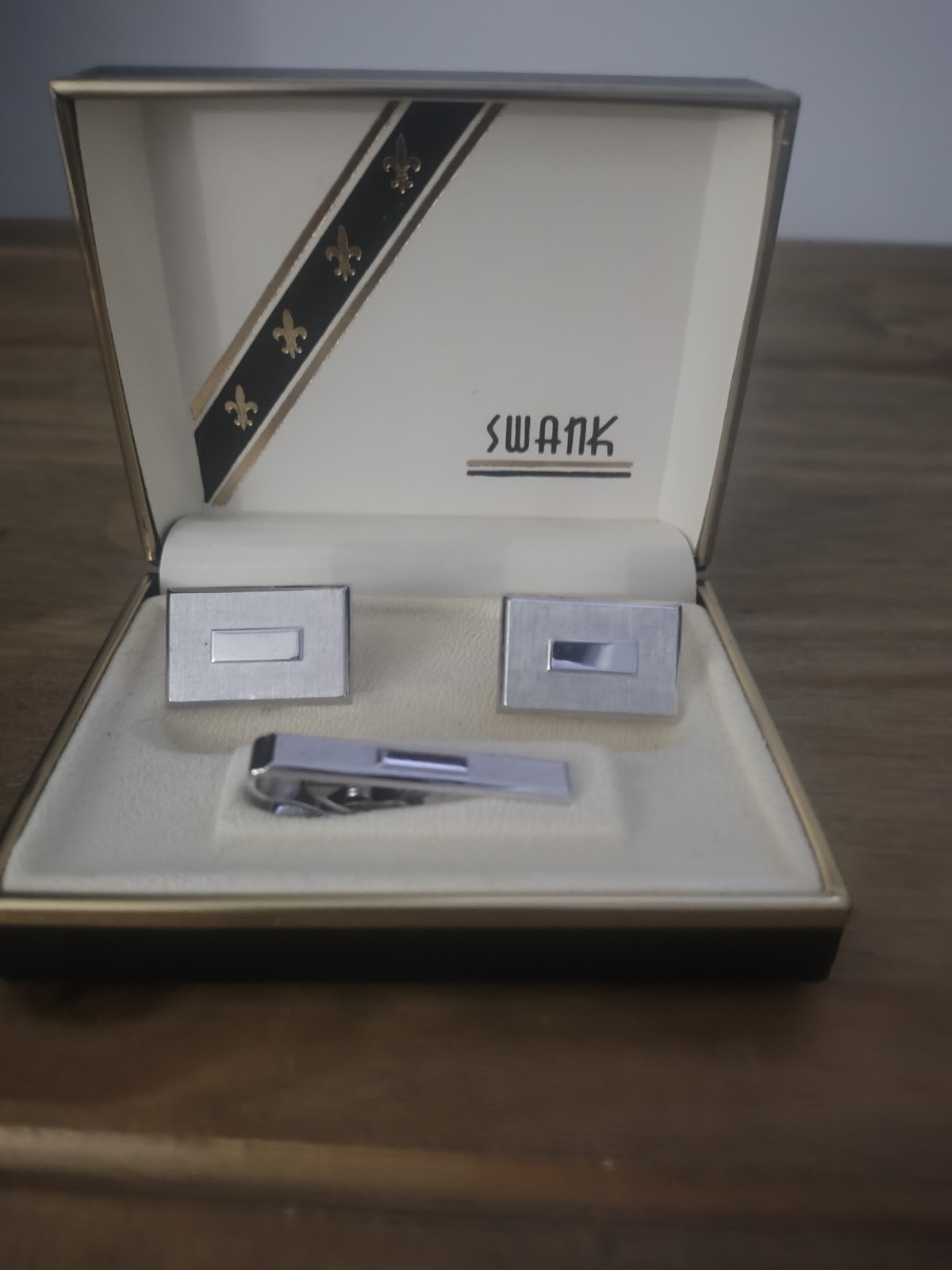 Vintage Swank Silver Tone Cufflinks Set