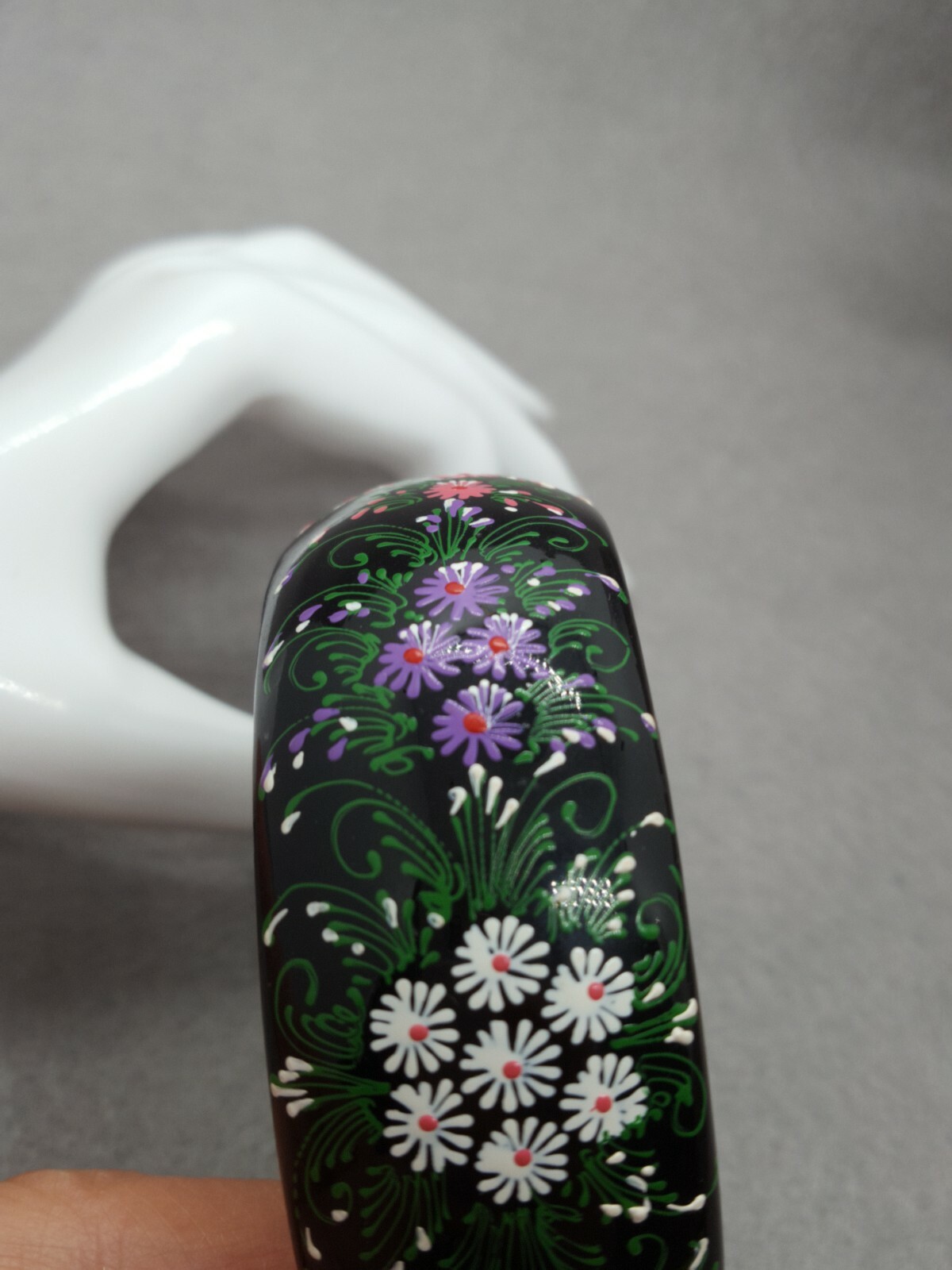 Vintage white purple green Floral Wood Painted 8.6″ Cuff Bracelet 2179