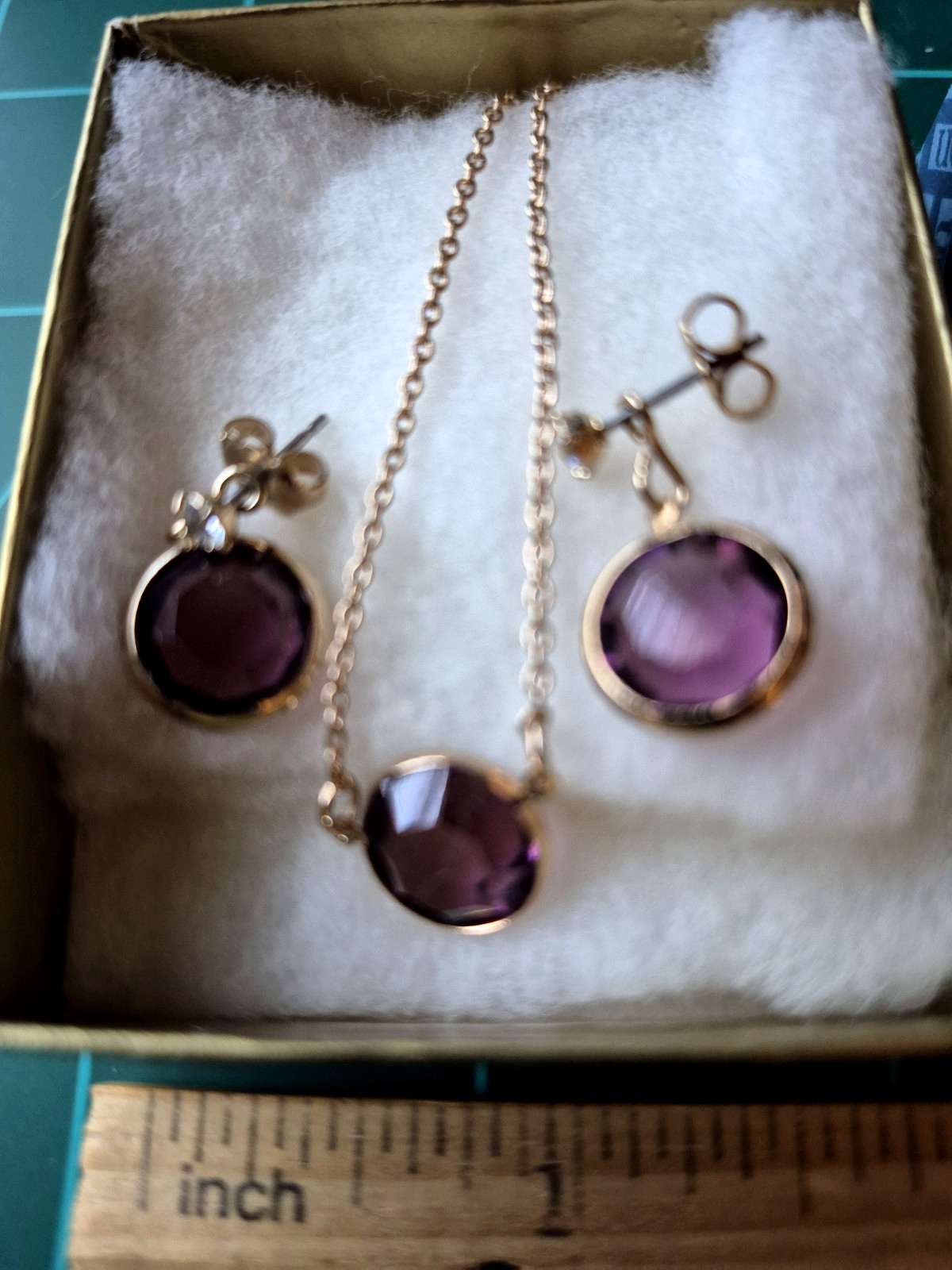 Vtg 1979 Avon Faceted 17” Burgundy Wine Necklace And Convertible Earrings