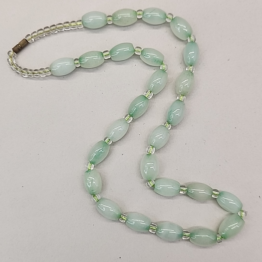 Vintage Chinese Glass Beaded Necklace 7mm Oval 17.5″