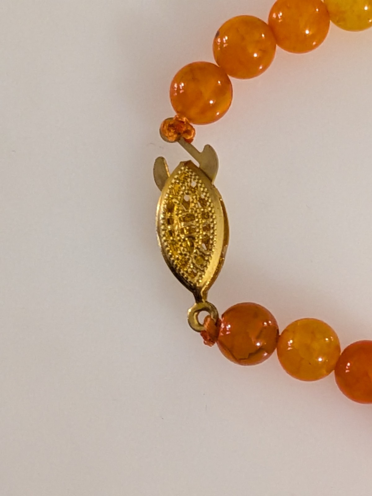 New Agate Natural Stone – Amber, 6- 14 mm Necklace 17.5″ – Gold Closure