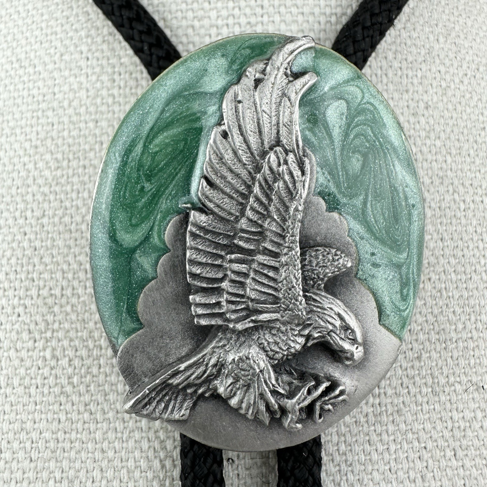 Vintage 80s Siskiyou Silver Pewter Enamel -Soaring Eagle- Western Bole Tie