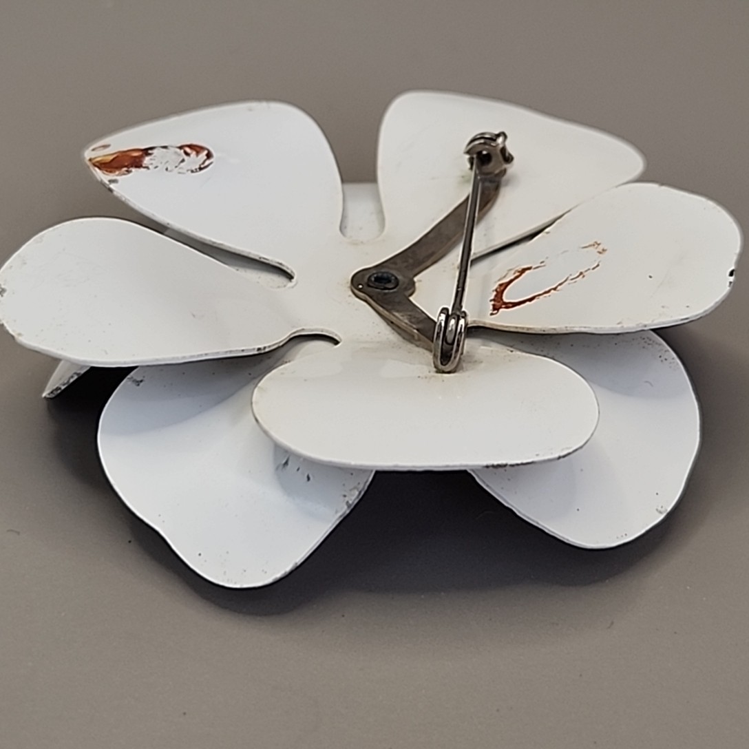 Vintage Enamel Flower Brooch White Black Vines Round 2.75″