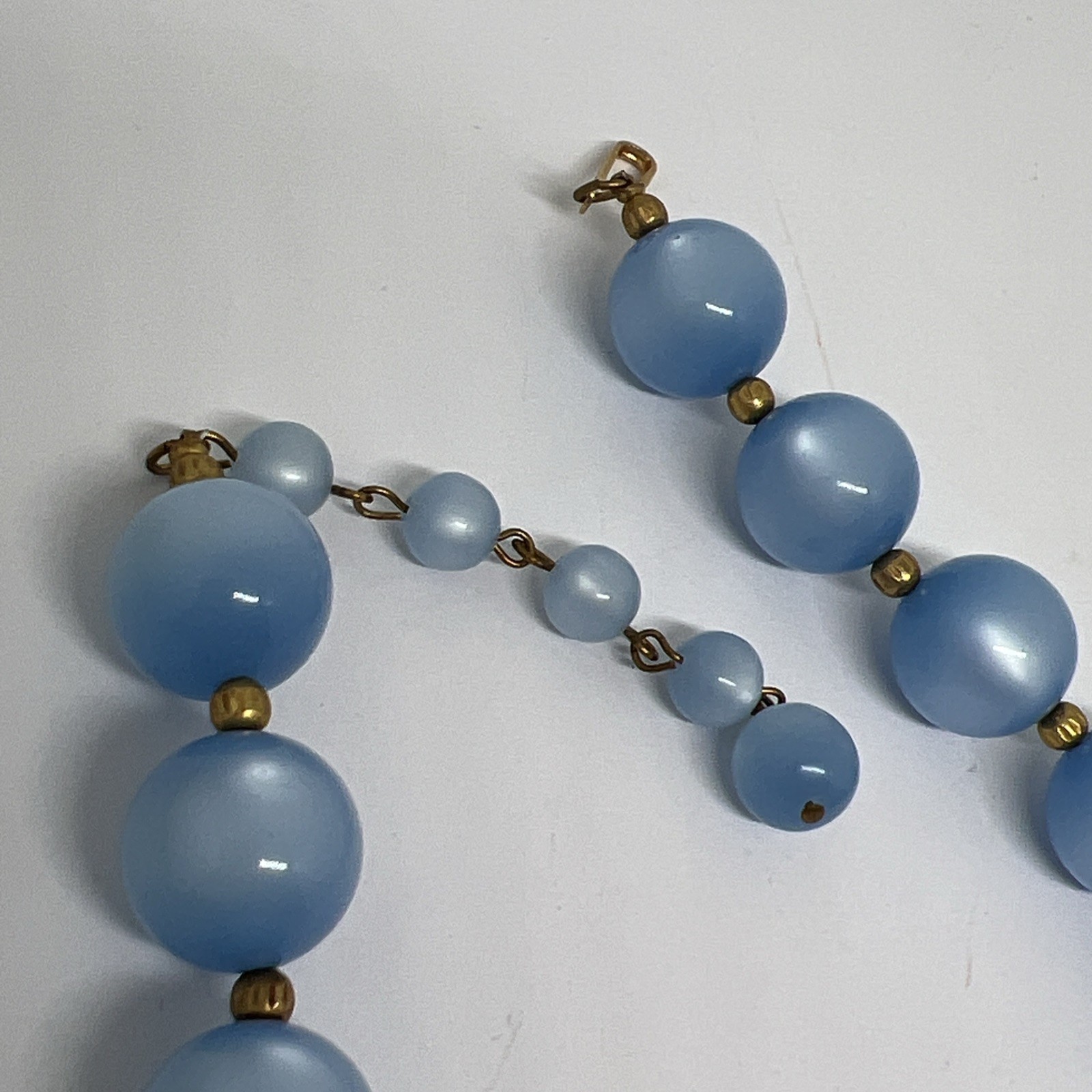 ⁠Vintage Blue Moonglow Lucite Bead 15”-17”Necklace Chunky J-Hook Choker
