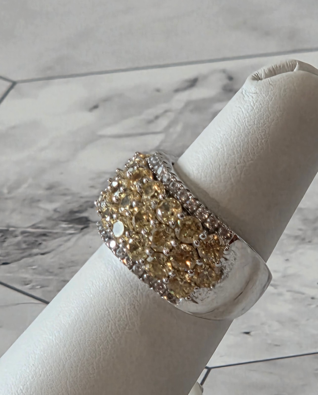 VINTAGE 925 Silver signed SD 3 Row Yellow Citrine w/ CZ Accent Ring sz 5