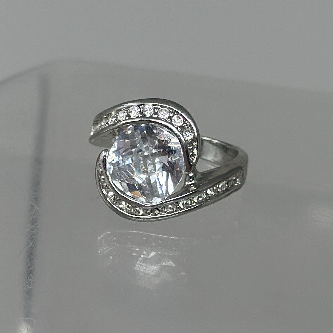 Vintage Silver Tone Cushion Cut Crystal Tension Setting Cocktail Ring Size 7