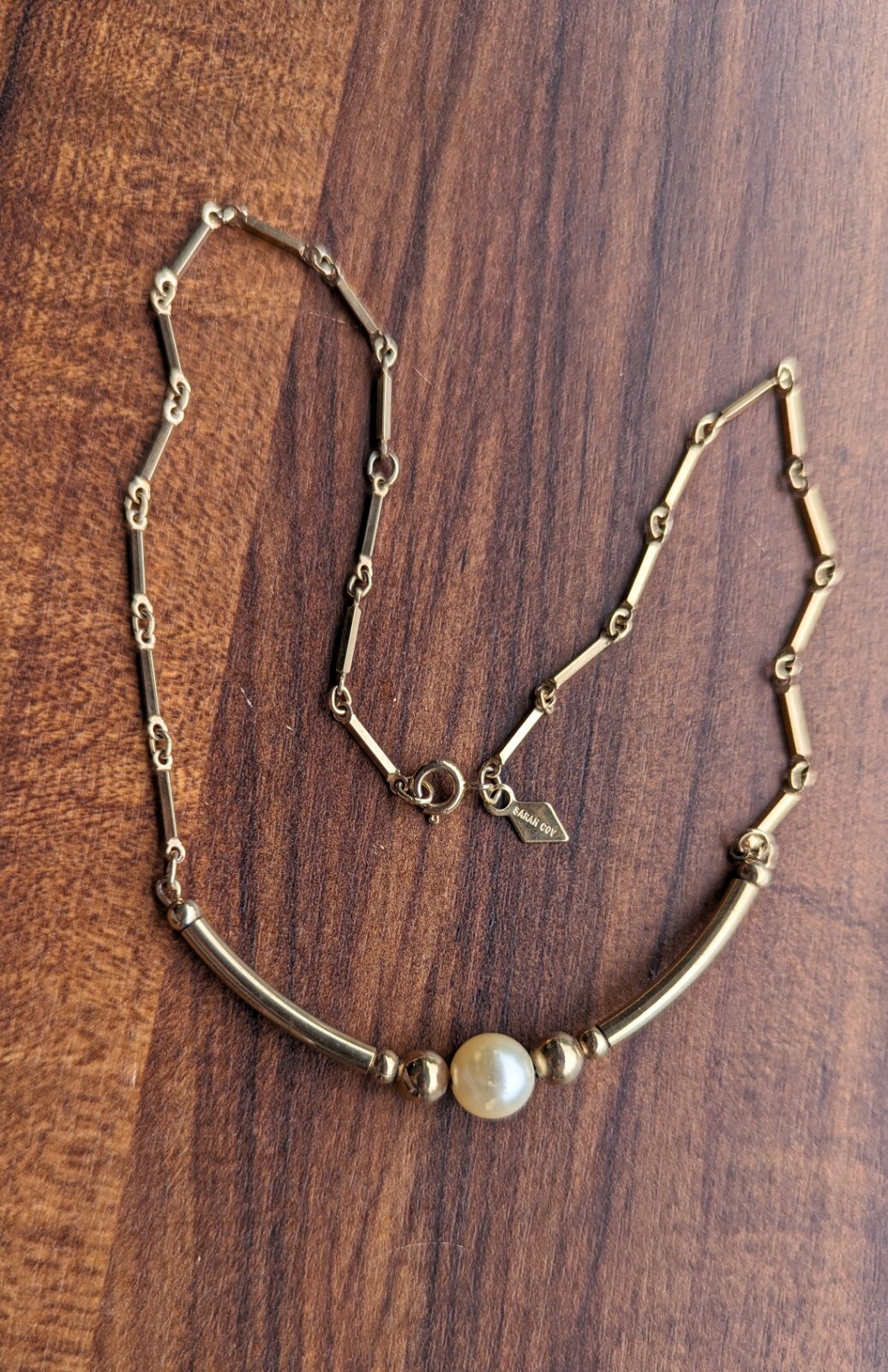Sarah Coventry Gold Tone Station Bar Round Faux Pearl Bead 16″ Link Necklace