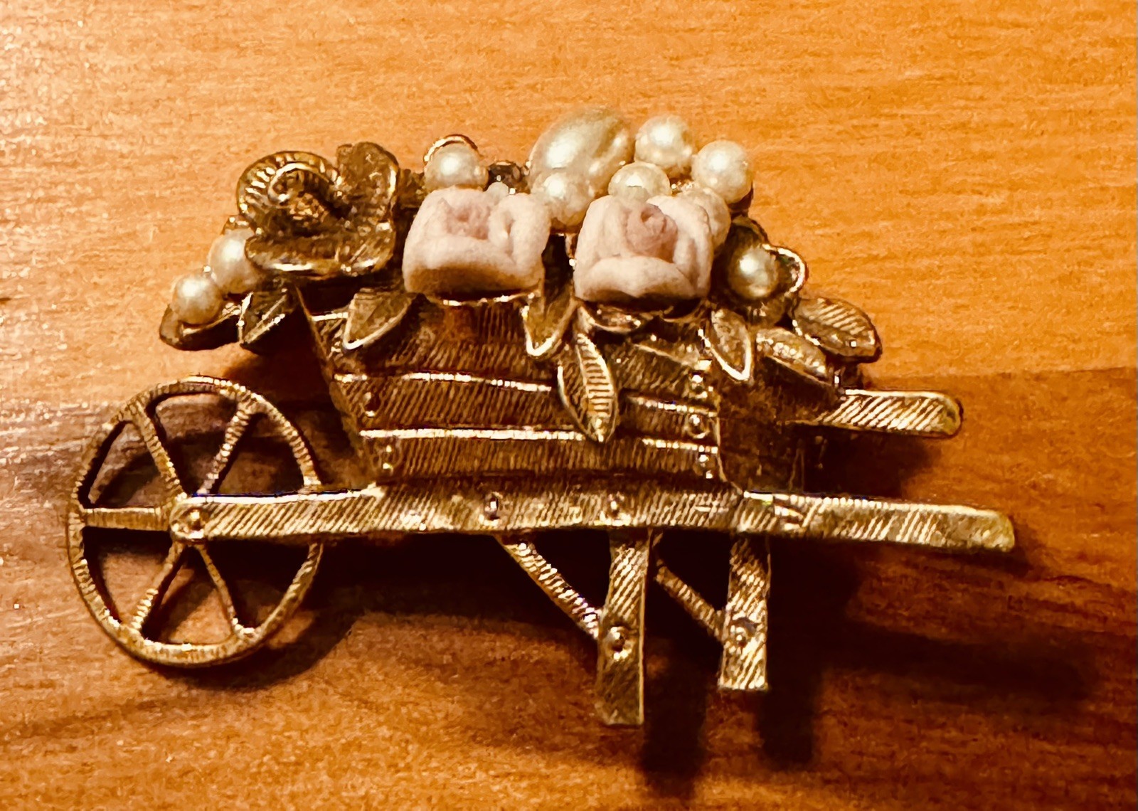 Vintage/Faux Pearl Rose Wheelbarrow Brooch Pin/Gold Tone/Free Shipping