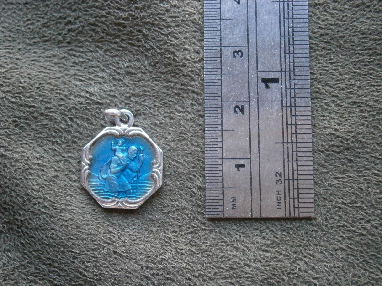 St Chrisptopher Vintage Silvertone Enamel Medal Bracelet Charm Pendant 2.3g