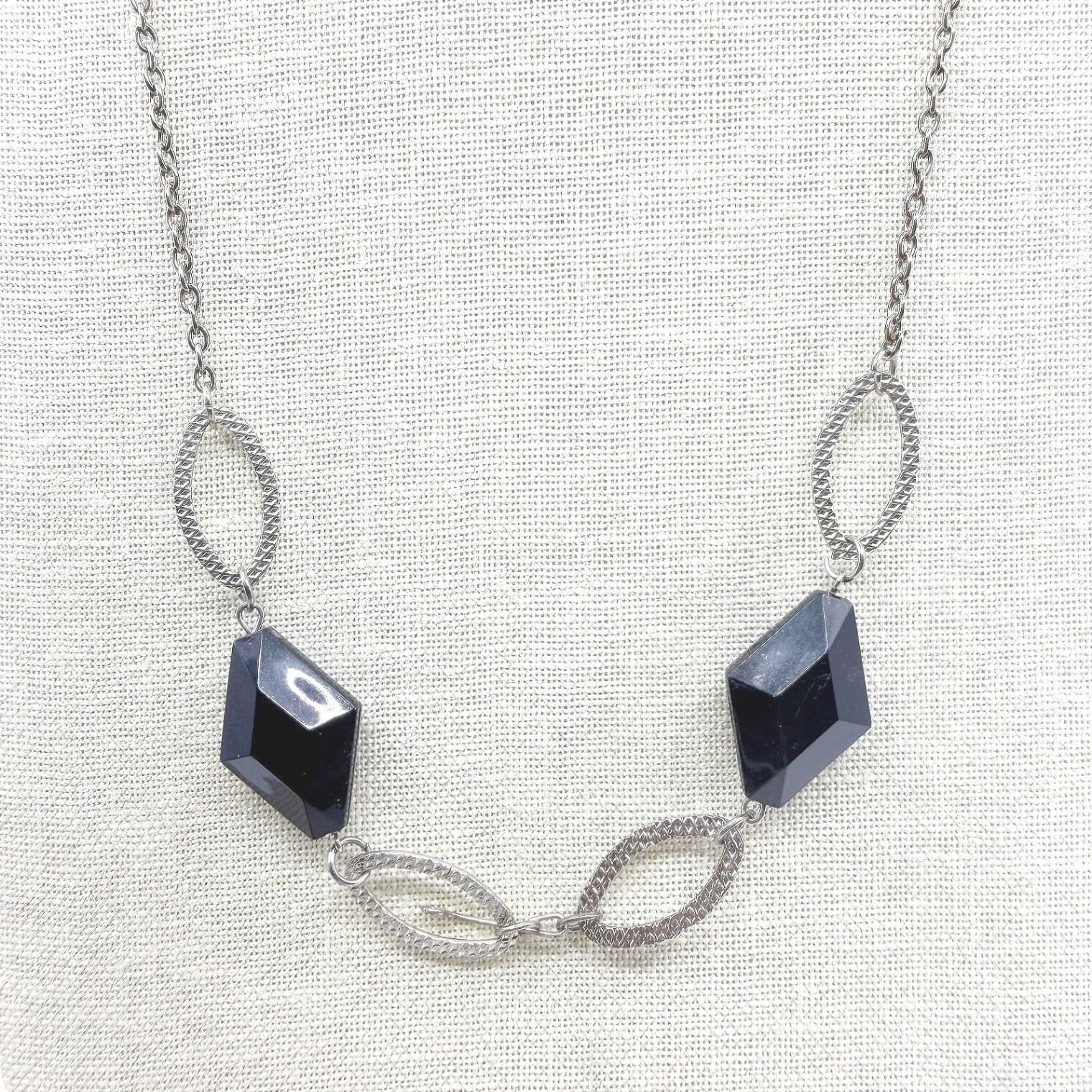 Vintage Silver Tone Black Geometric Lozenge Bead Necklace Textured Link Retro