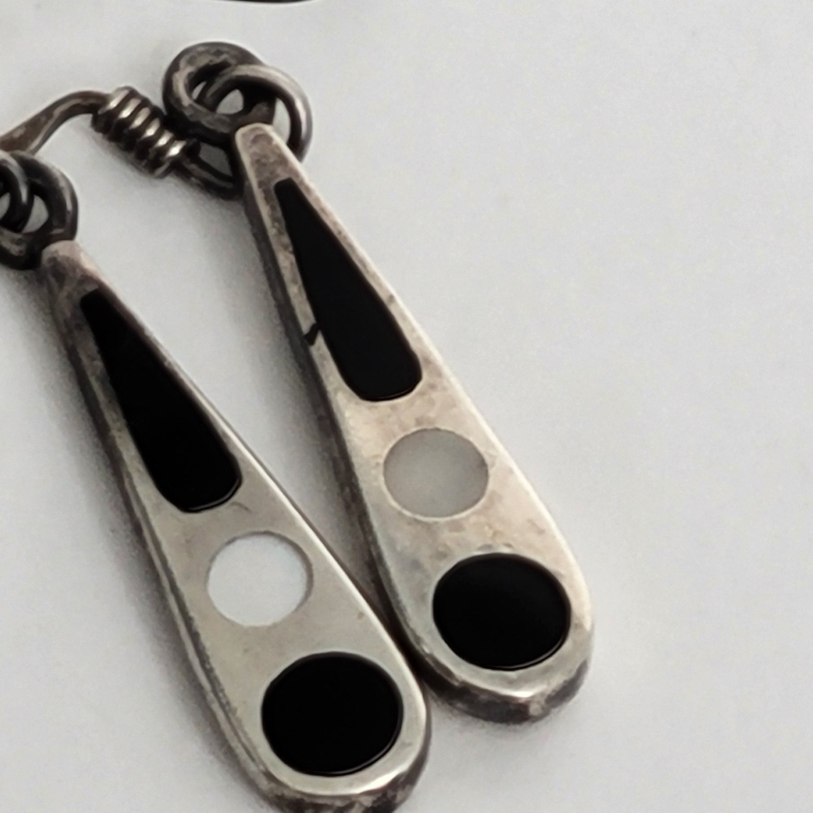 Vintage CW Signed 925 Sterling Silver Black Onyx/MOP Dangle Earrings 1.25 In.