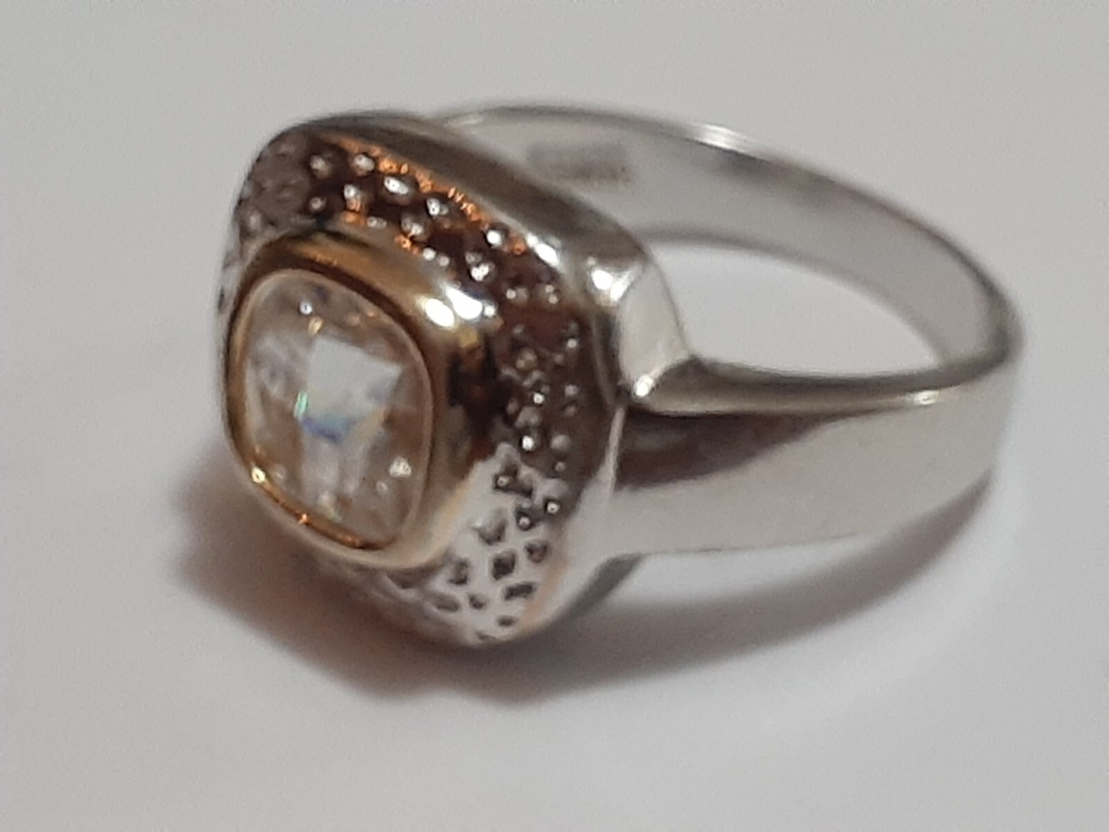 18K GE cocktail ring channel set cushion cut clear CZ stone size 8.5